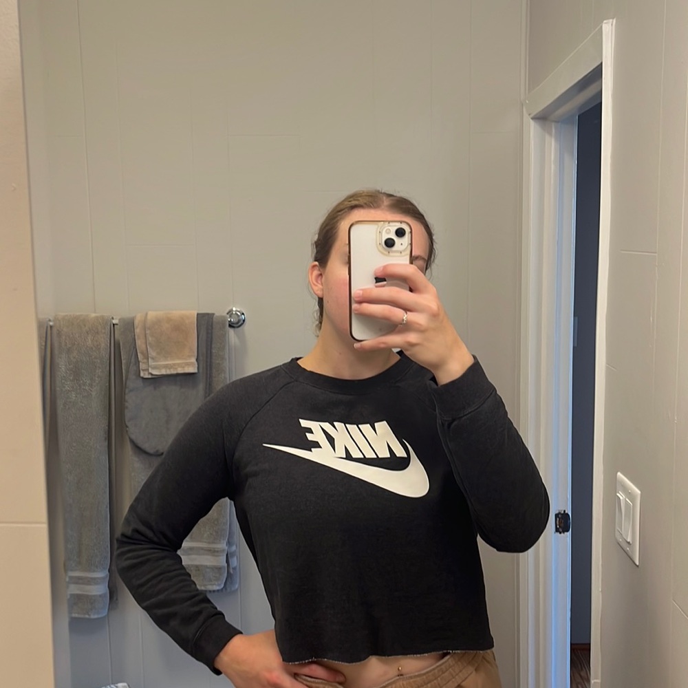 Charcoal grey, Nike cropped sweatshirt